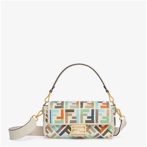 borsone in tessuto multicolor fendi|Baguette Fendi Multicolore Tela ref.878013 .